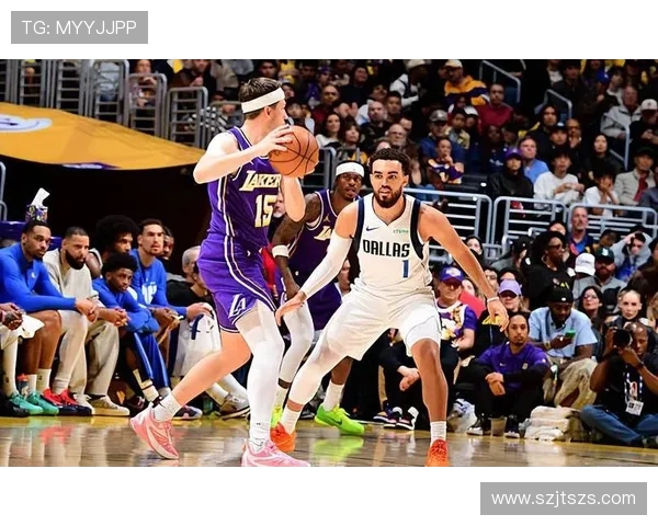 泰厄斯琼斯在独行侠展现控场能力每36分钟贡献81助攻助失比高达60